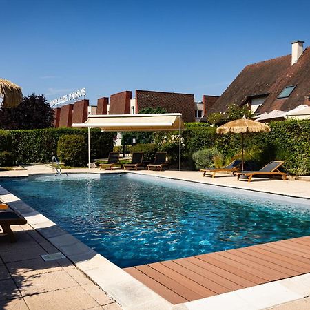 Logis Hostellerie D'Aussois Semur-en-Auxois Exterior photo